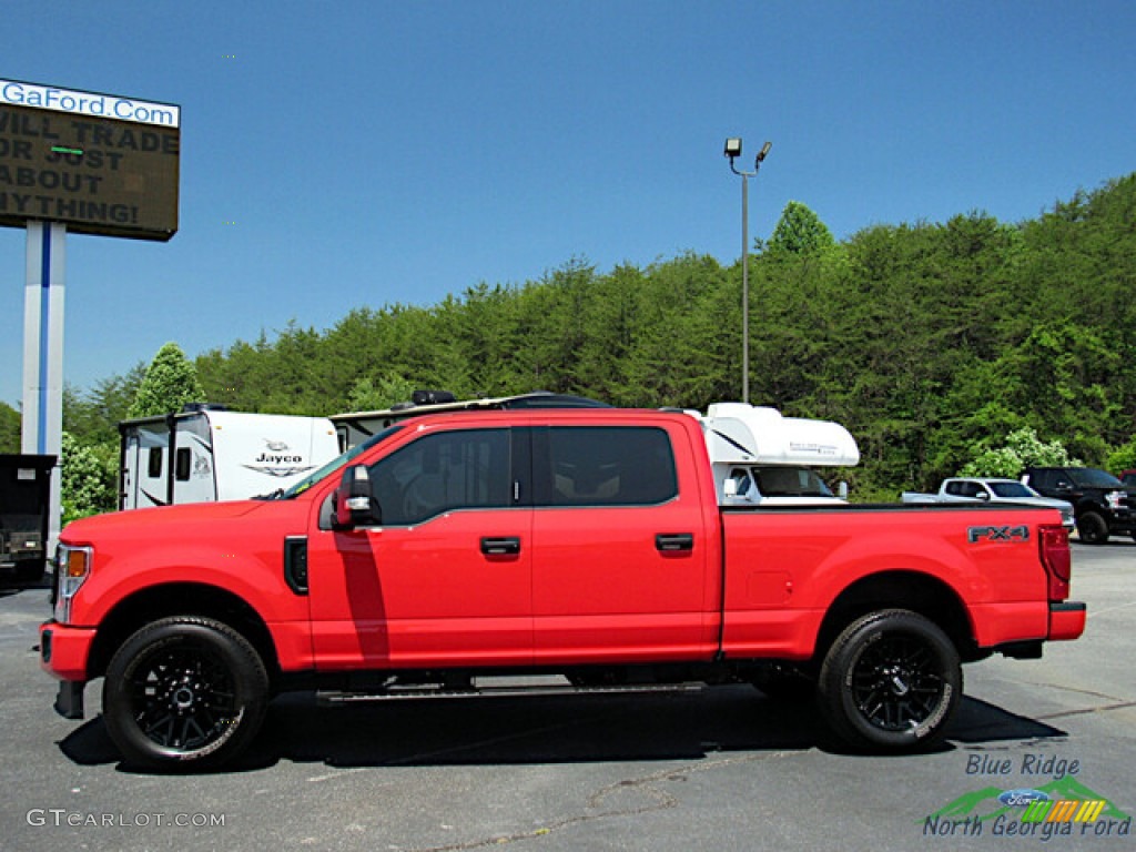2022 F250 Super Duty XLT Crew Cab 4x4 - Race Red / Medium Earth Gray photo #2