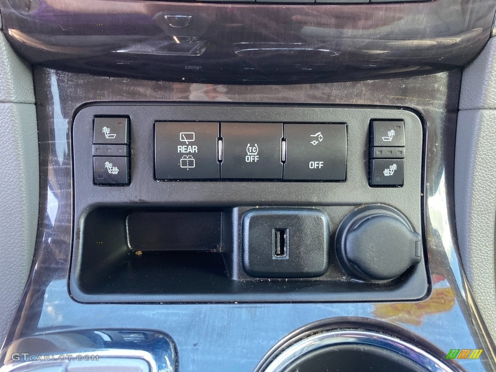 2017 Enclave Leather - White Frost Tricoat / Light Titanium photo #30