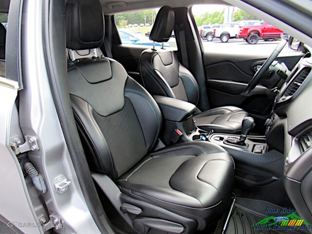 2019 Jeep Cherokee Latitude Plus Front Seat Photos