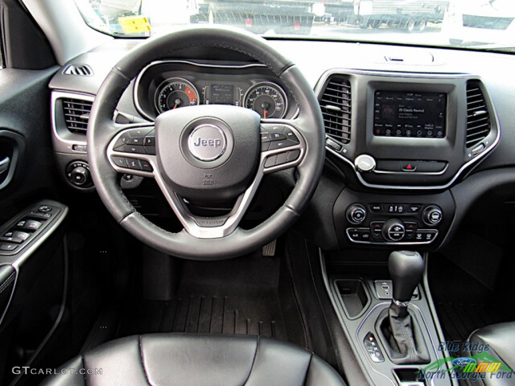 2019 Jeep Cherokee Latitude Plus Dashboard Photos