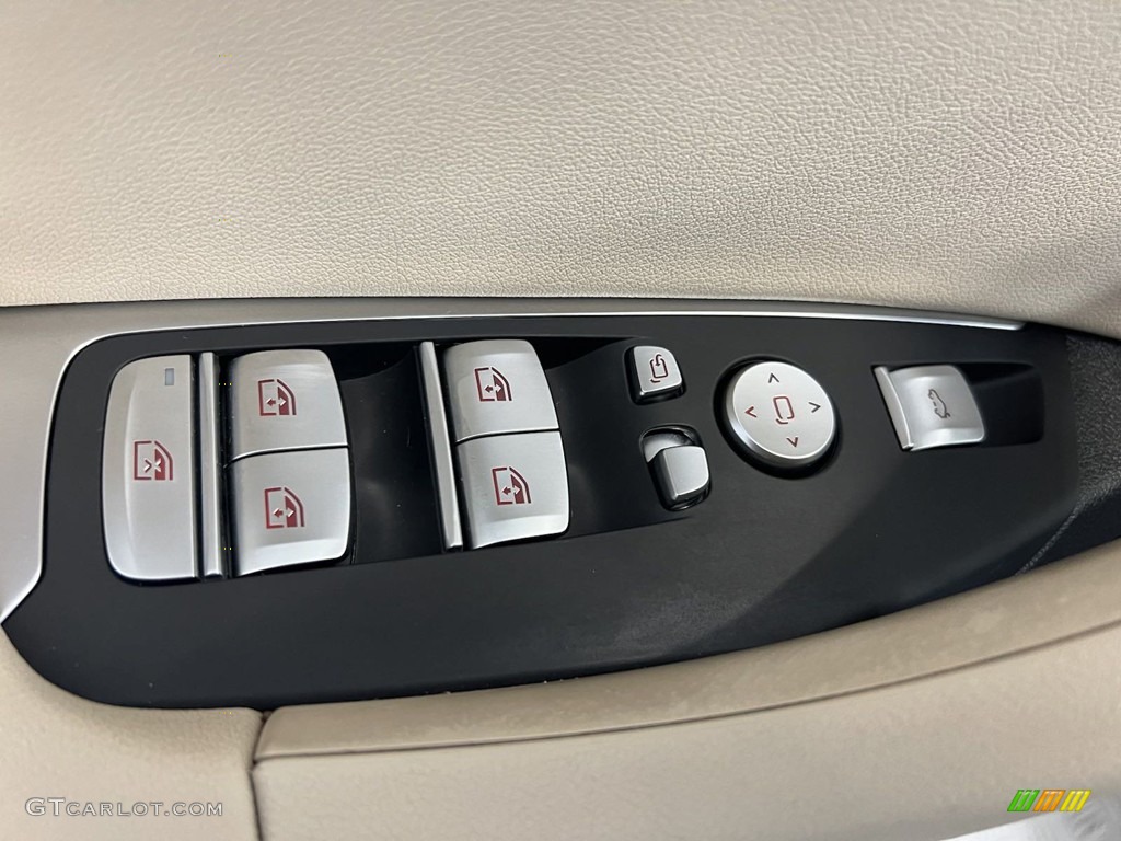 2020 X3 sDrive30i - Alpine White / Canberra Beige/Black photo #23