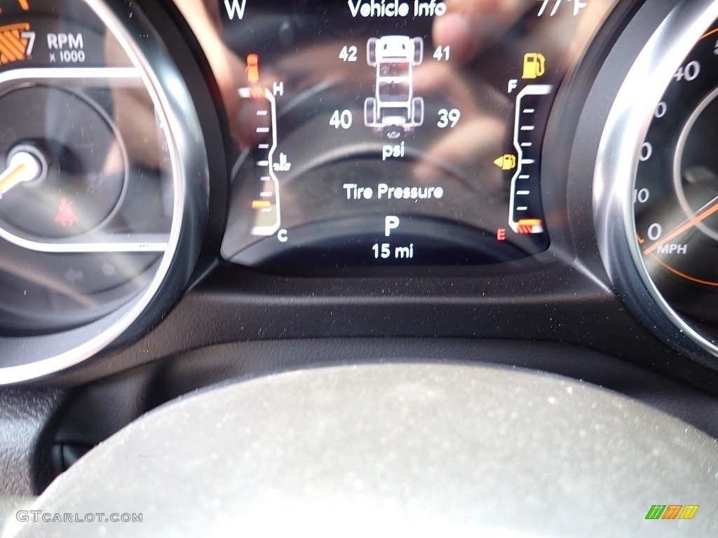 2023 Wrangler Unlimited Sahara Altitude 4x4 - Bright White / Black photo #17