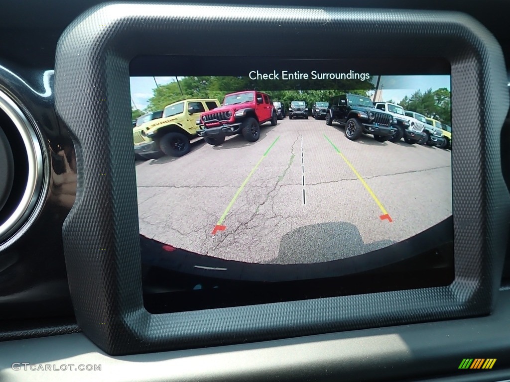 2023 Wrangler Unlimited Sahara Altitude 4x4 - Bright White / Black photo #18