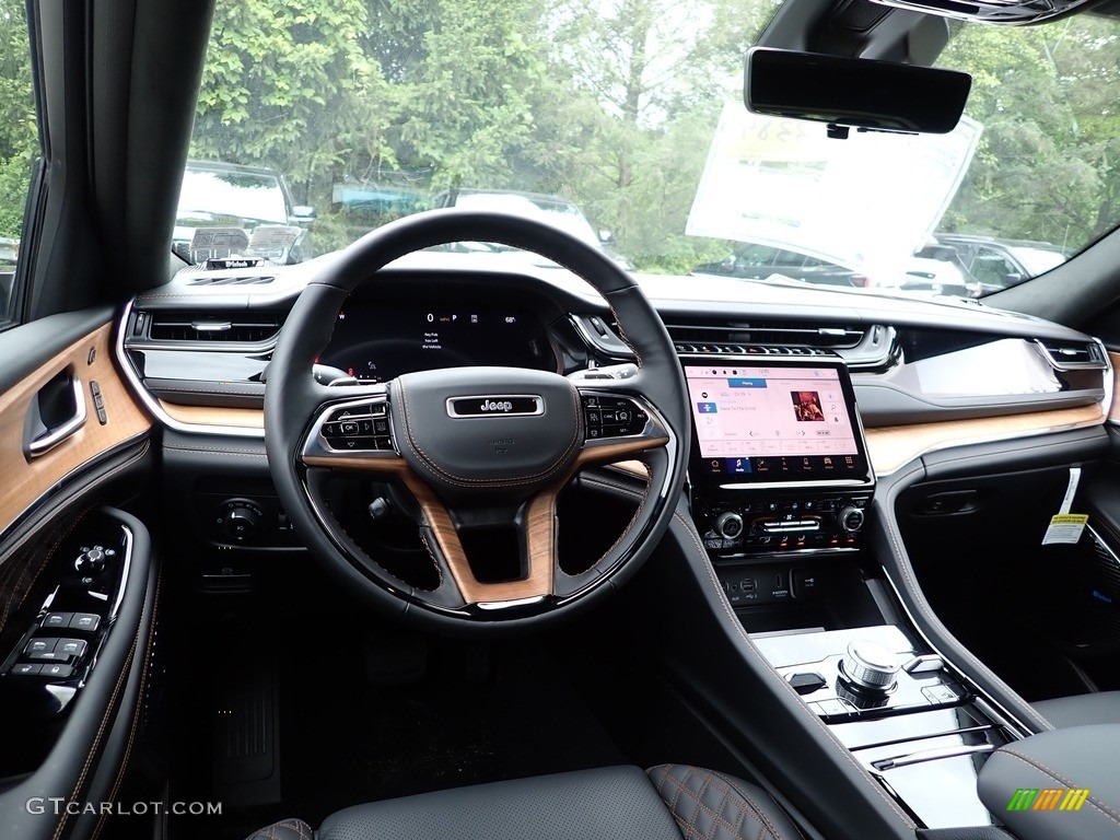 2023 Jeep Grand Cherokee L Summit Reserve 4WD Global Black Dashboard Photo #146239623