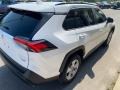 Super White - RAV4 XLE Photo No. 11