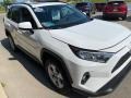 Super White - RAV4 XLE Photo No. 12