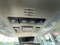 Super White - RAV4 XLE Photo No. 29
