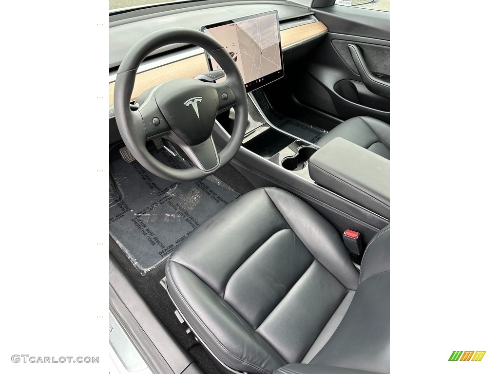 Black Interior 2020 Tesla Model 3 Standard Range Plus Photo #146241159