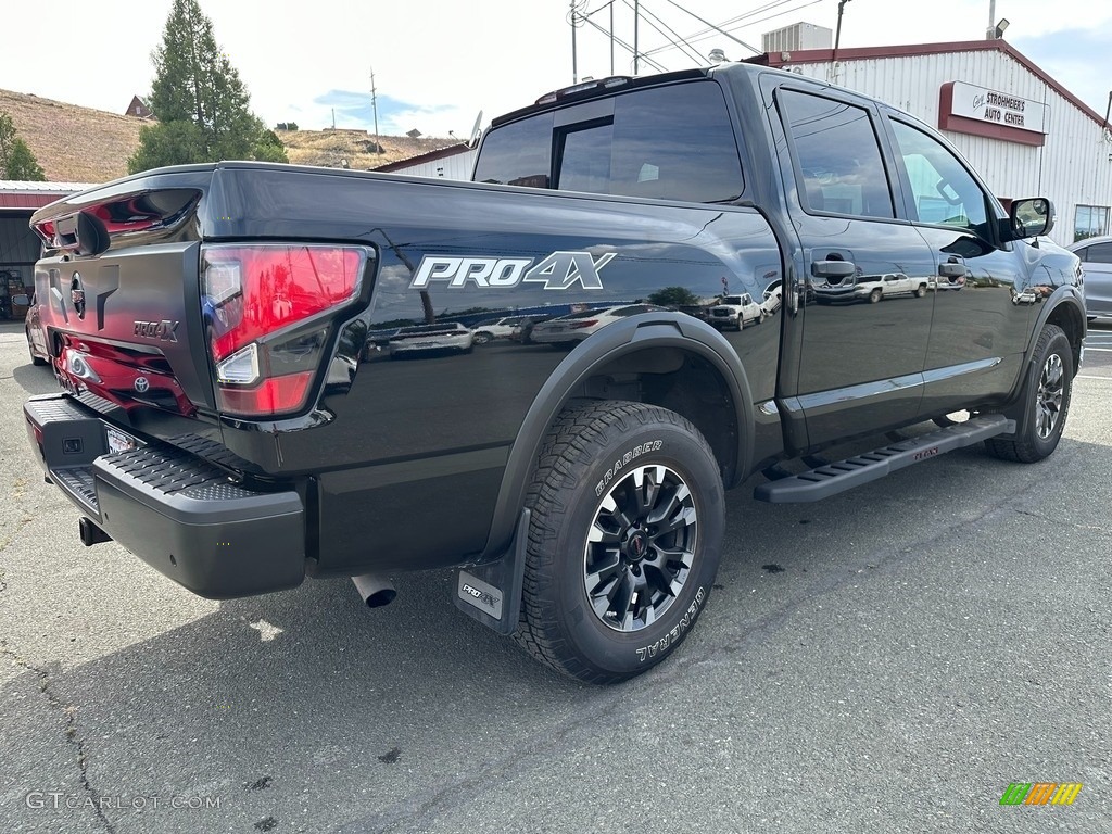 Super Black 2021 Nissan Titan Pro-4X Crew Cab 4x4 Exterior Photo #146242365