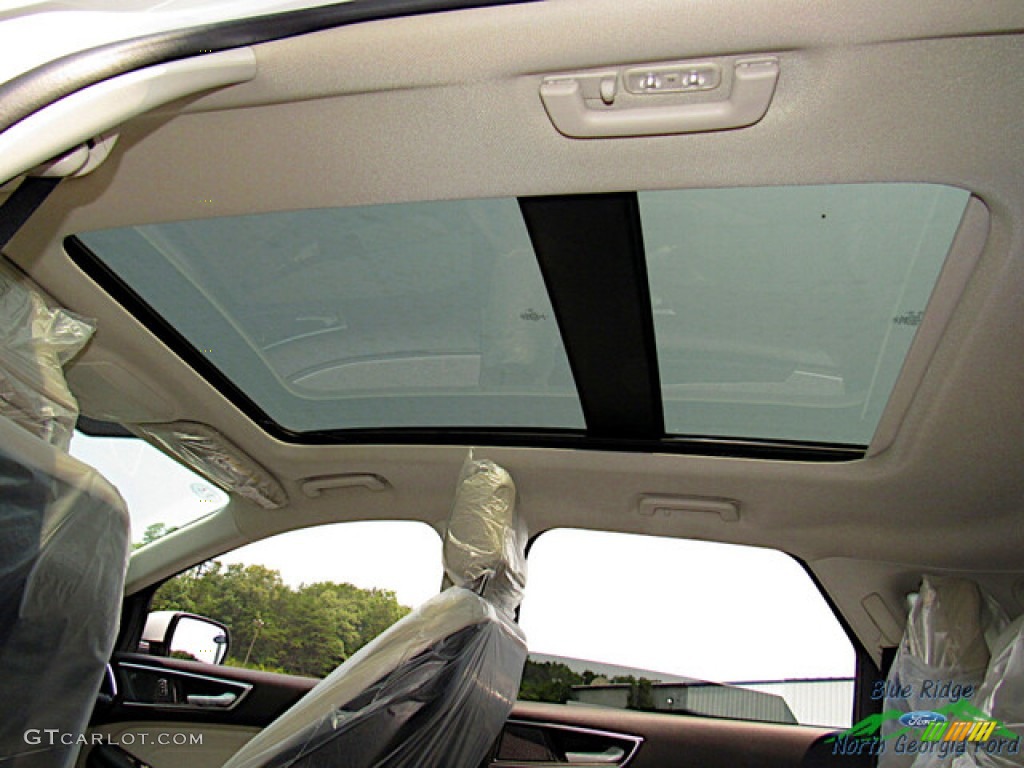 2023 Ford Edge Titanium AWD Sunroof Photos