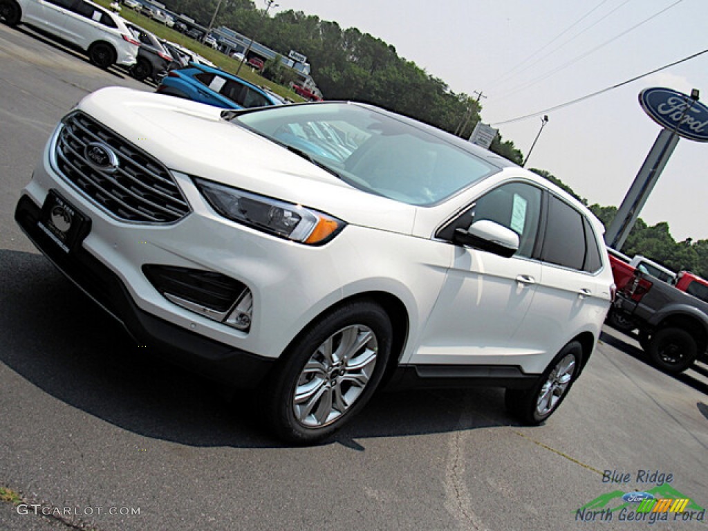 2023 Edge Titanium AWD - Star White Metallic Tri-Coat / Medium Soft Ceramic photo #19