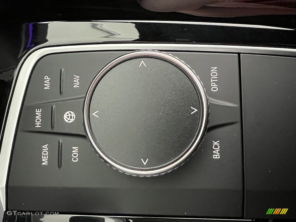 2022 BMW X3 sDrive30i Controls Photo #146243175