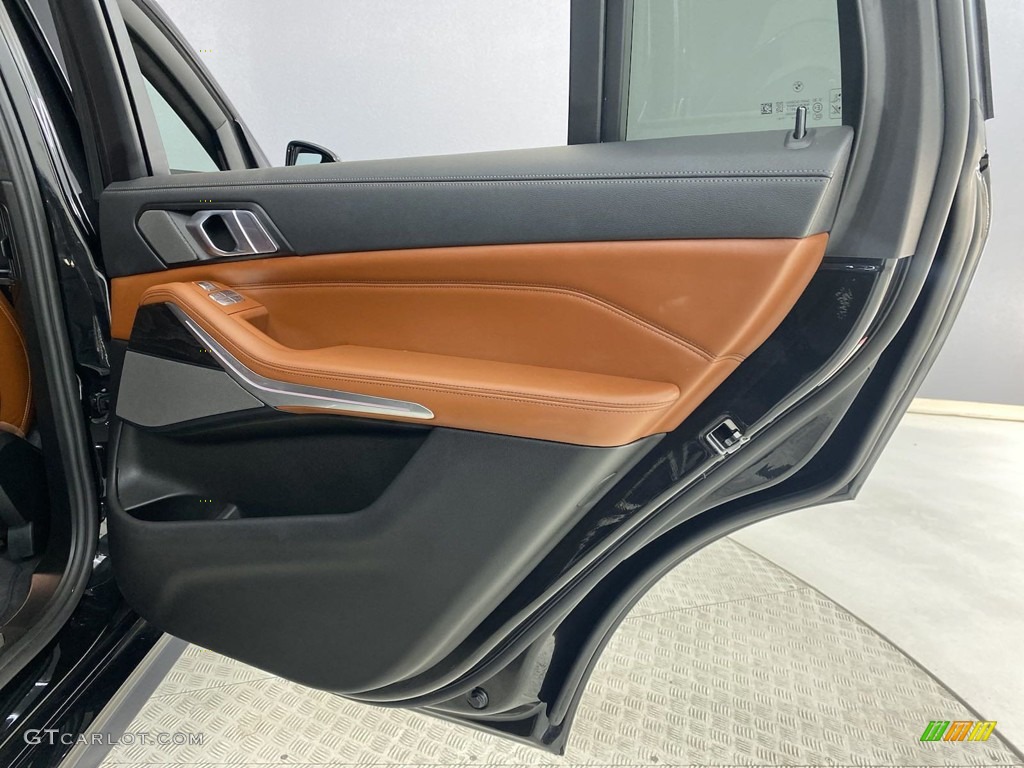 2021 BMW X7 M50i Tartufo Door Panel Photo #146243724