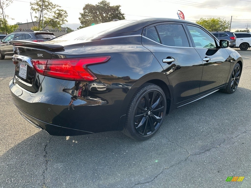 2017 Maxima SR - Super Black / Charcoal photo #6