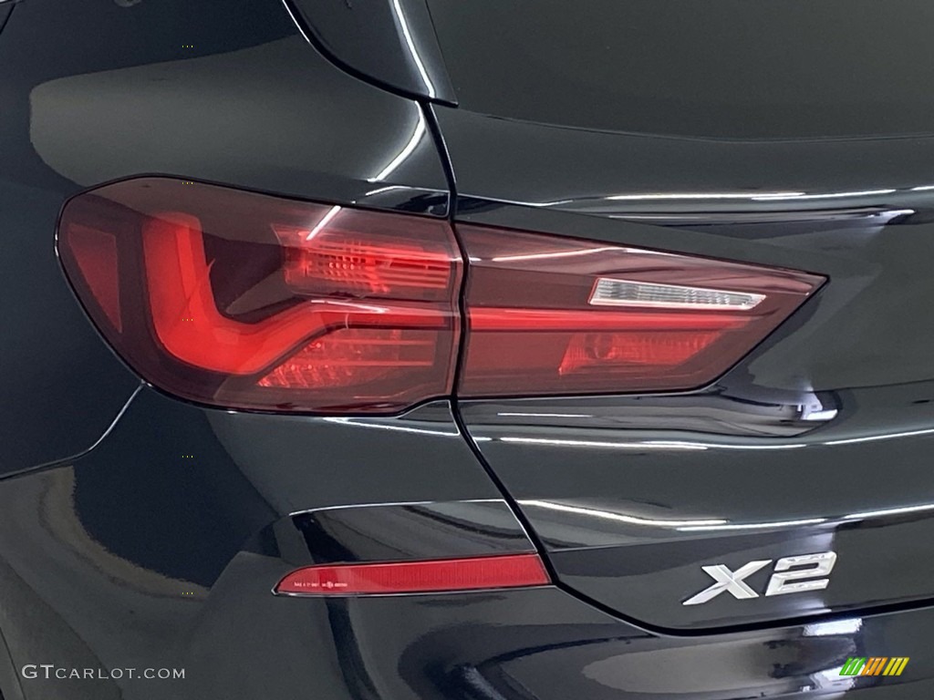 2020 X2 xDrive28i - Jet Black / Black photo #8