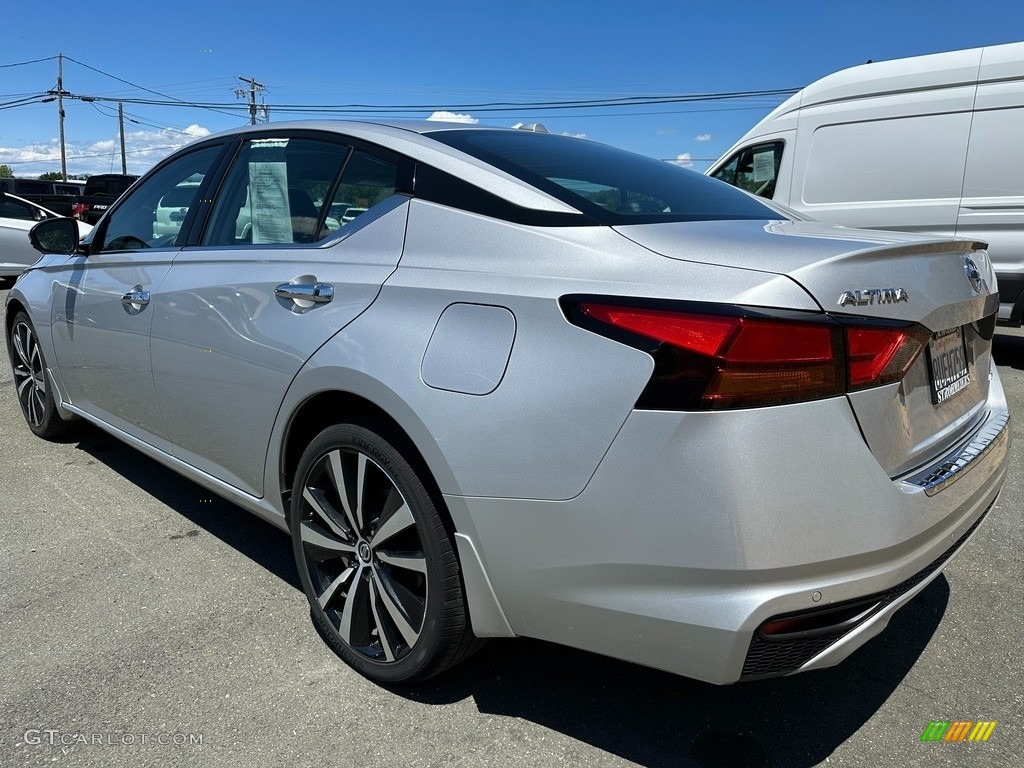 2021 Altima Platinum AWD - Brilliant Silver Metallic / Charcoal photo #4