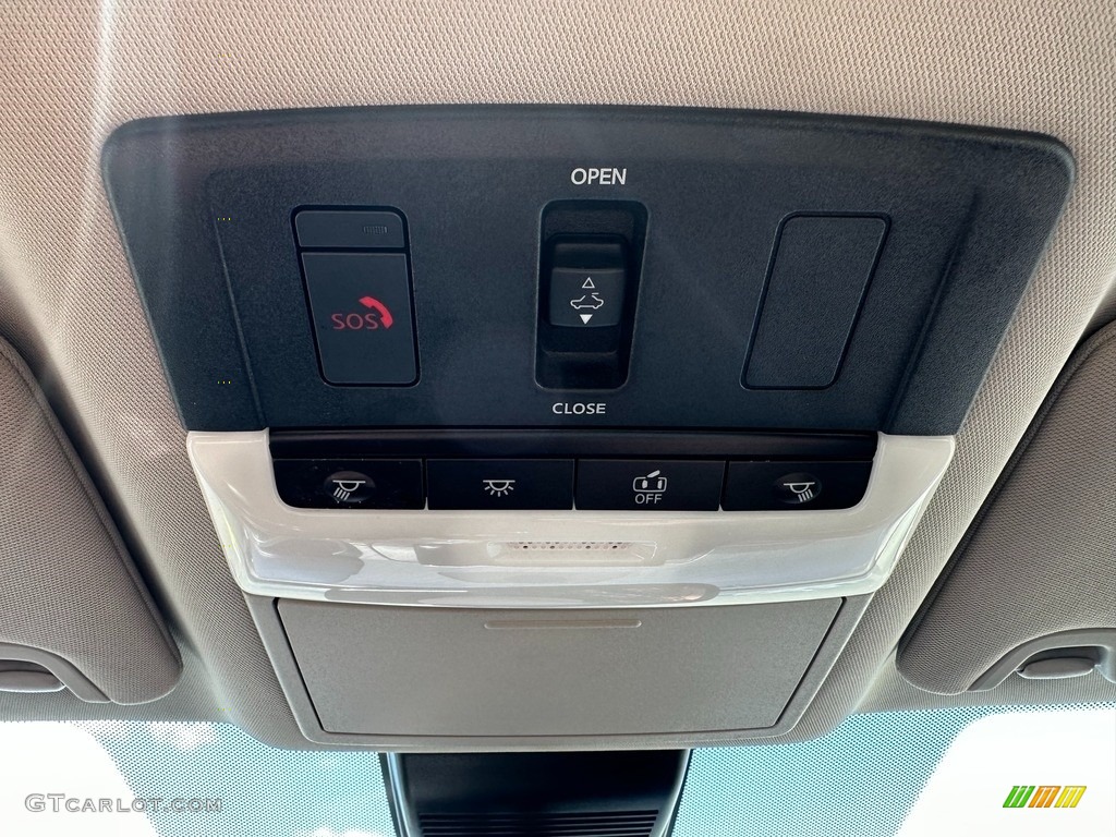 2021 Altima Platinum AWD - Brilliant Silver Metallic / Charcoal photo #11