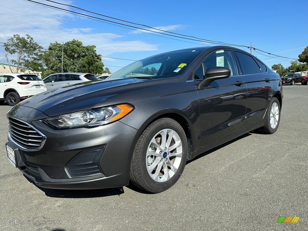 Magnetic Metallic 2020 Ford Fusion SE Exterior Photo #146245320
