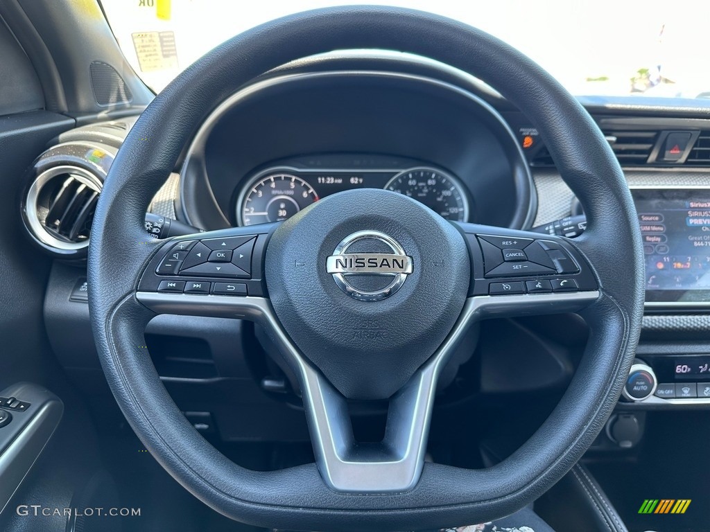 2019 Nissan Kicks S Charcoal Steering Wheel Photo #146246092
