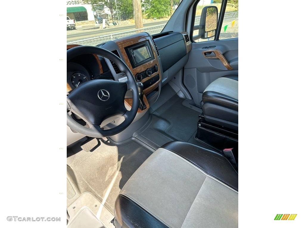 Black/Beige Interior 2016 Mercedes-Benz Sprinter 3500 Coachman Camper Conversion Photo #146246577