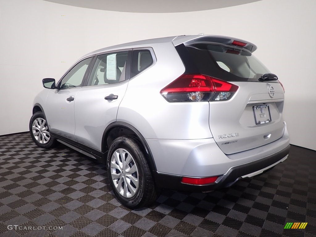 2019 Rogue S AWD - Brilliant Silver / Charcoal photo #9