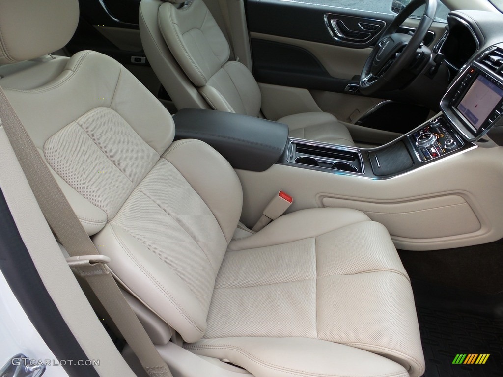 2020 Lincoln Continental AWD Front Seat Photos