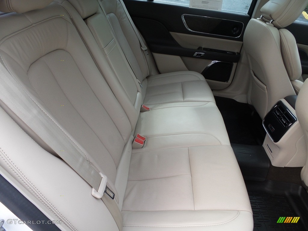 2020 Lincoln Continental AWD Rear Seat Photos