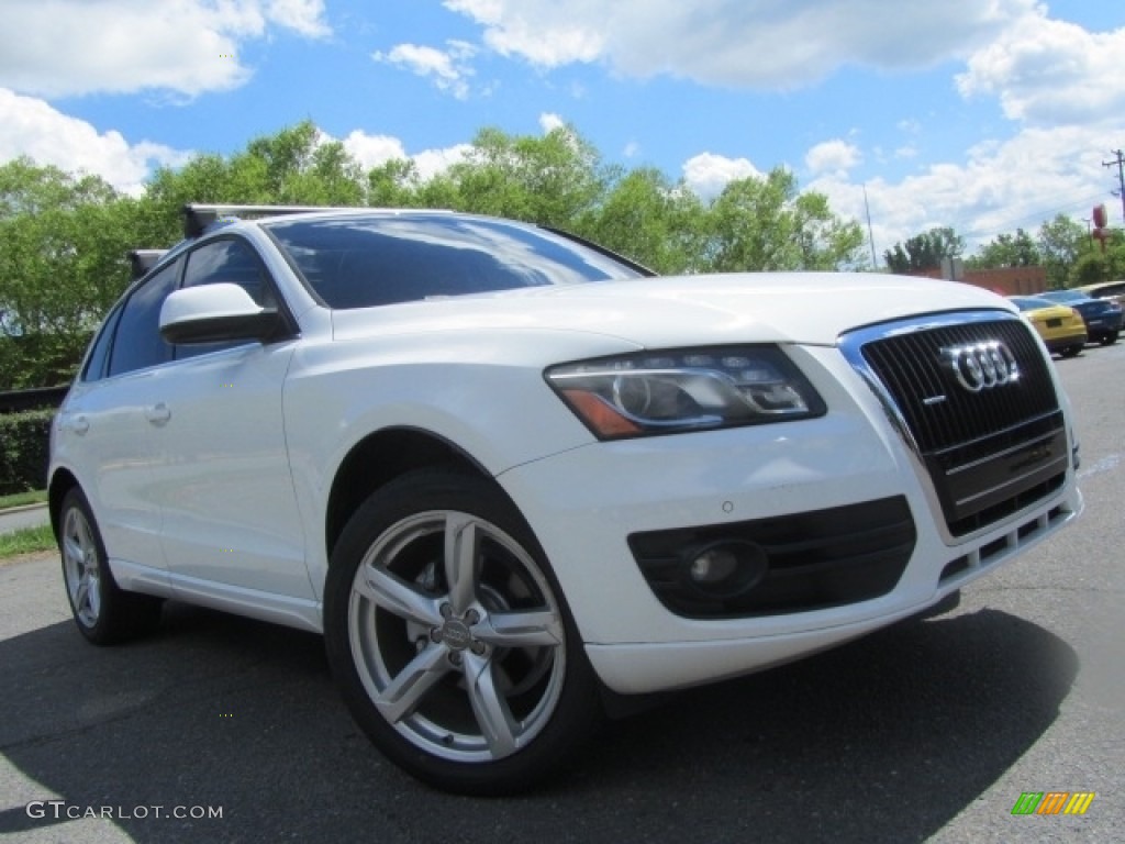 Ibis White Audi Q5