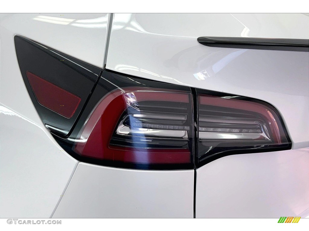 2020 Model Y Long Range - Pearl White Multi-Coat / Black photo #29