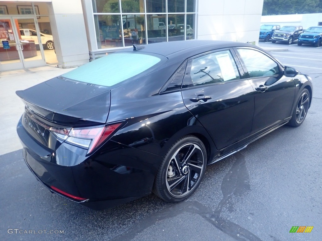 2022 Elantra N-Line - Black / Black photo #2