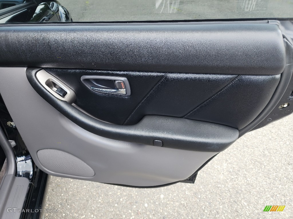 2006 Subaru Baja Sport Gray Door Panel Photo #146252934