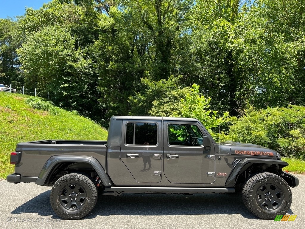 2021 Gladiator Mojave 4x4 - Granite Crystal Metallic / Black photo #5