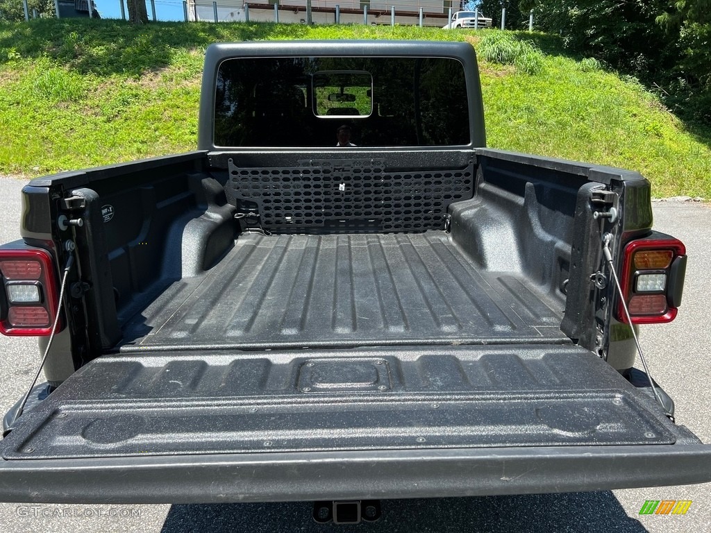 2021 Gladiator Mojave 4x4 - Granite Crystal Metallic / Black photo #8