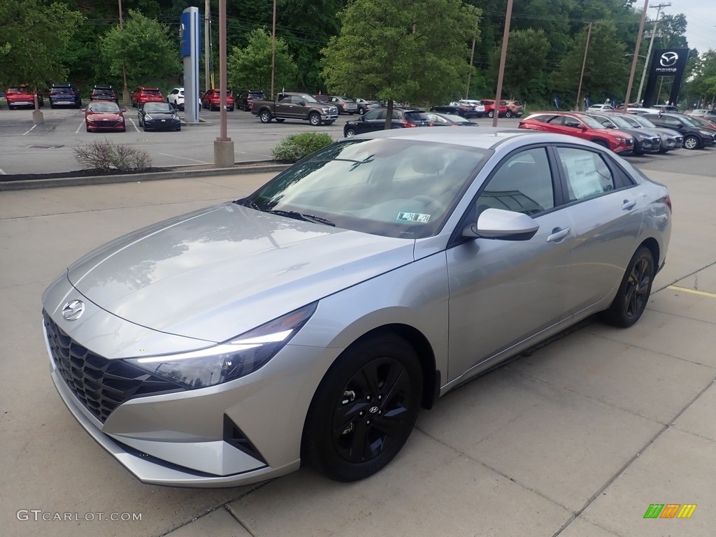 Shimmering Silver Pearl 2023 Hyundai Elantra SEL Exterior Photo #146255396