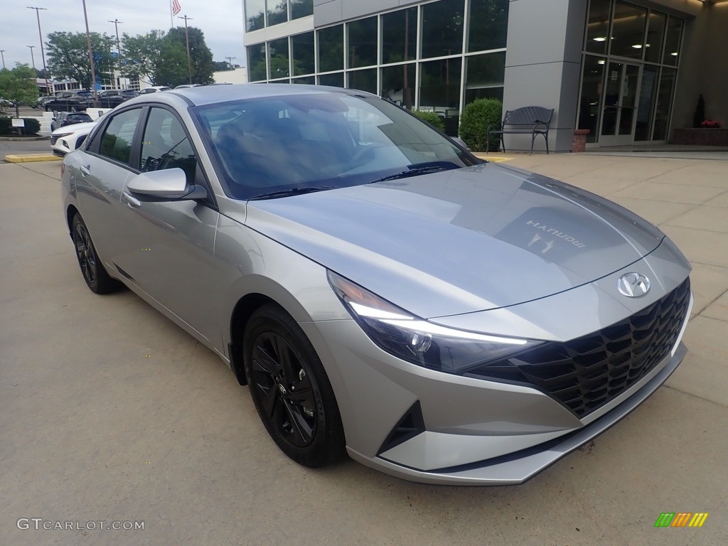 Shimmering Silver Pearl 2023 Hyundai Elantra SEL Exterior Photo #146255433