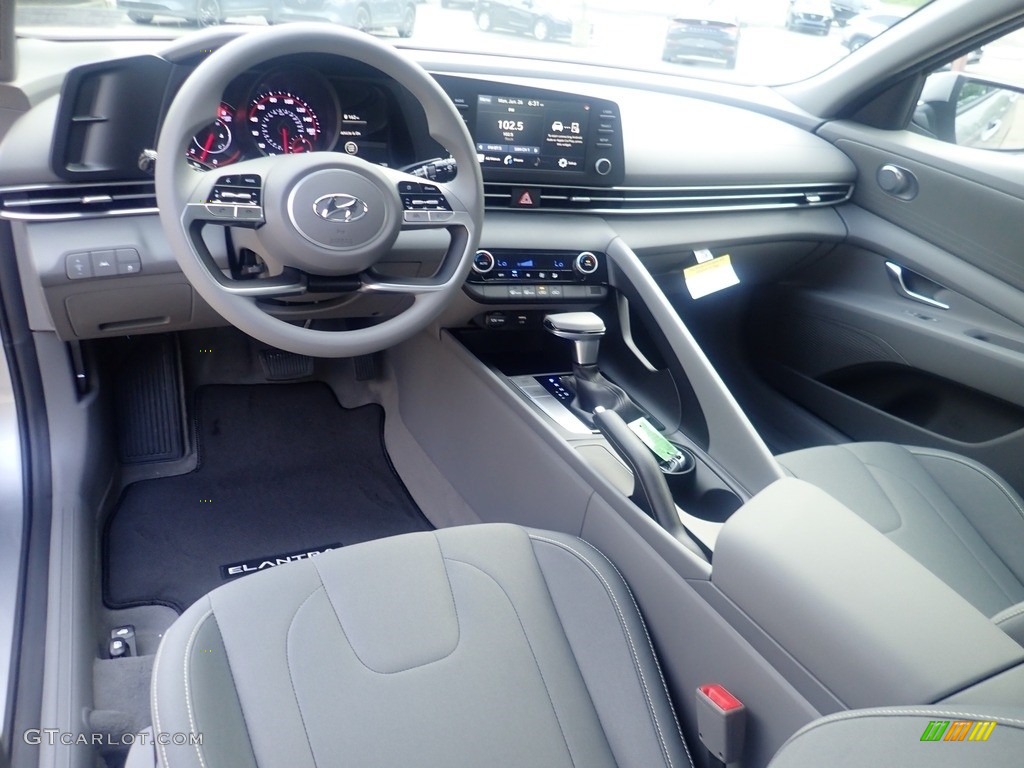 Medium Gray Interior 2023 Hyundai Elantra SEL Photo #146255499
