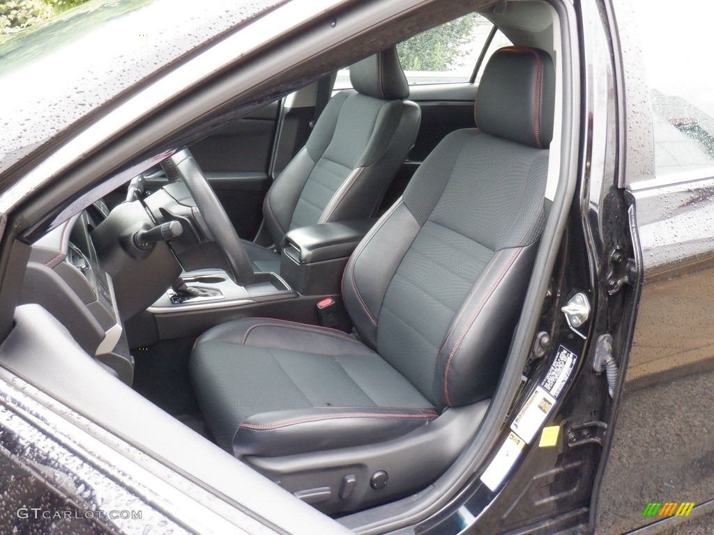 2017 Camry SE - Midnight Black Metallic / Black photo #19
