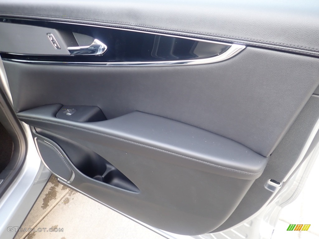 2022 Nautilus Standard AWD - Silver Radiance Metallic / Ebony photo #13