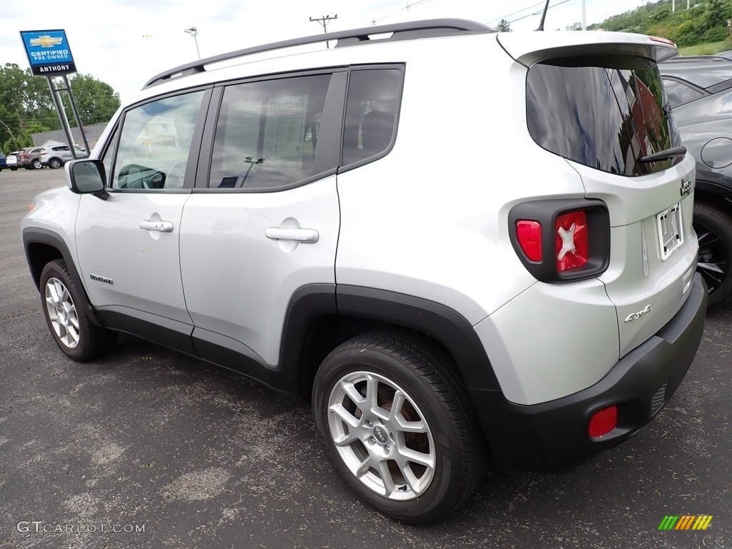 2020 Renegade Latitude 4x4 - Glacier Metallic / Black photo #3