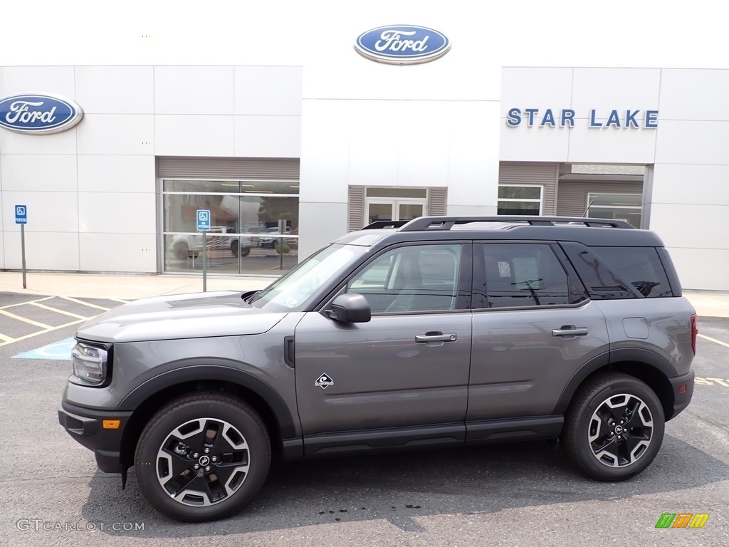 2023 Bronco Sport Outer Banks 4x4 - Carbonized Gray Metallic / Ebony/Roast photo #1