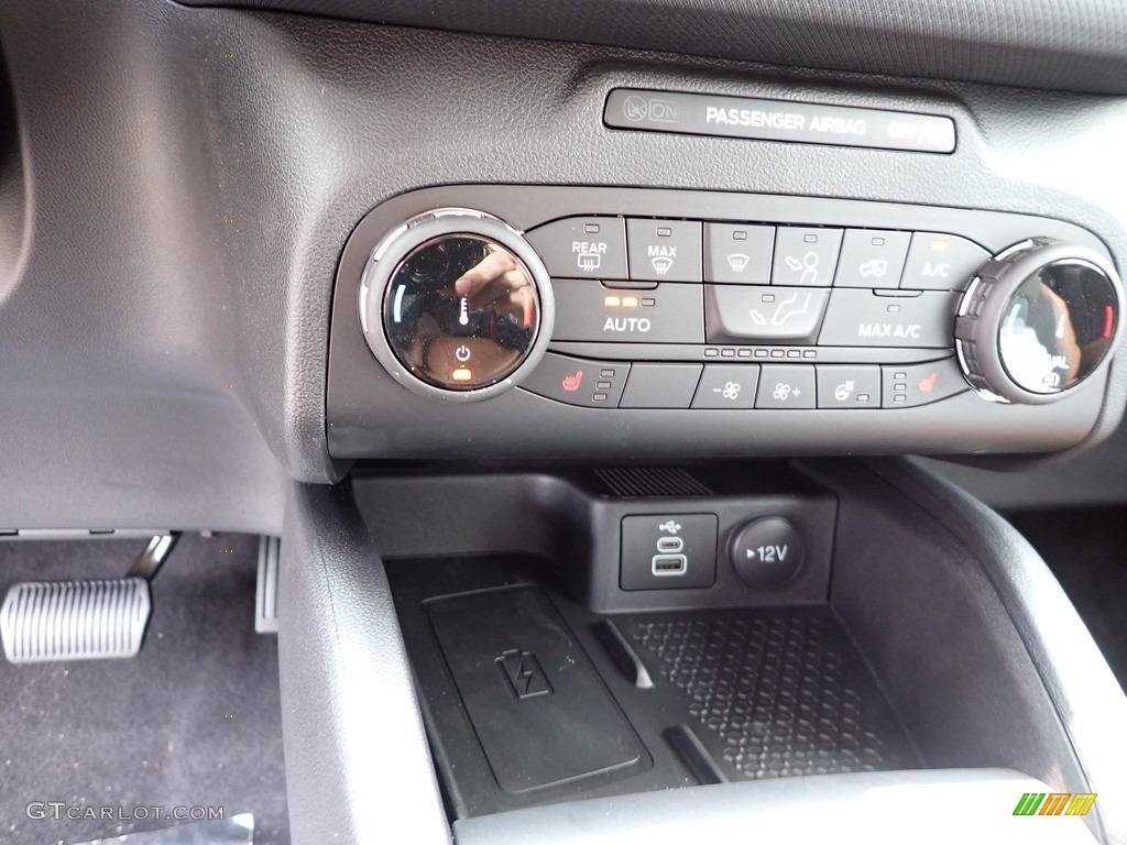 2023 Ford Bronco Sport Outer Banks 4x4 Controls Photo #146258445
