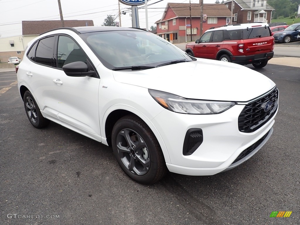Oxford White 2023 Ford Escape ST-Line AWD Exterior Photo #146259123