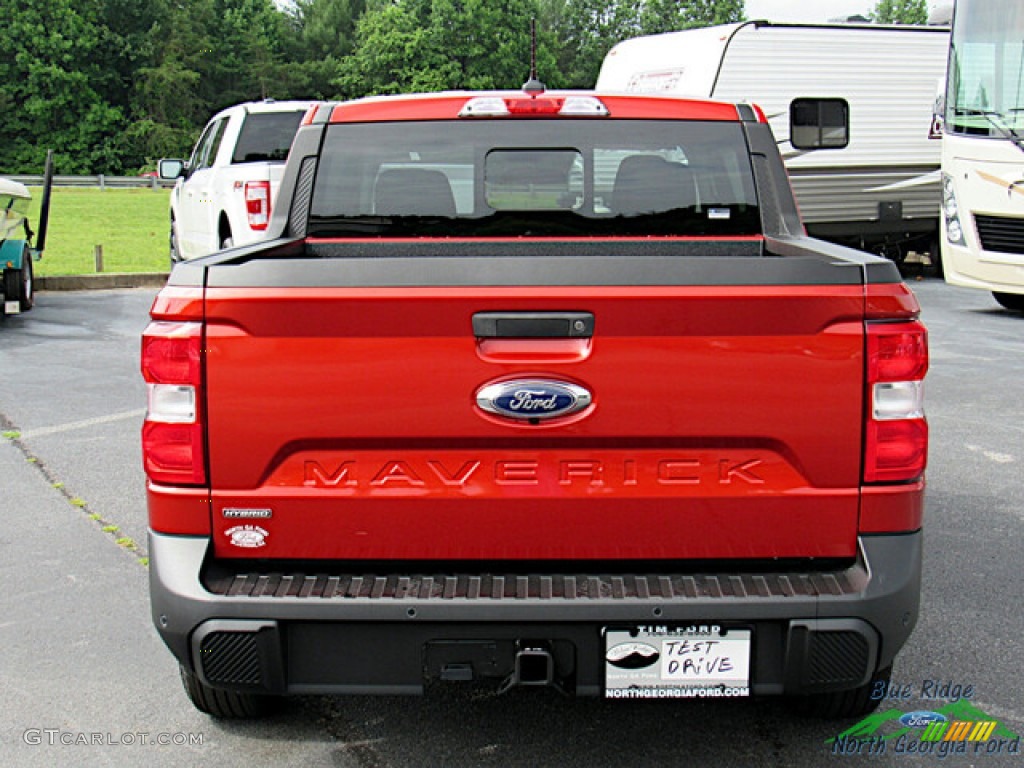 2023 Maverick Lariat - Hot Pepper Red Metallic / Desert Brown photo #4
