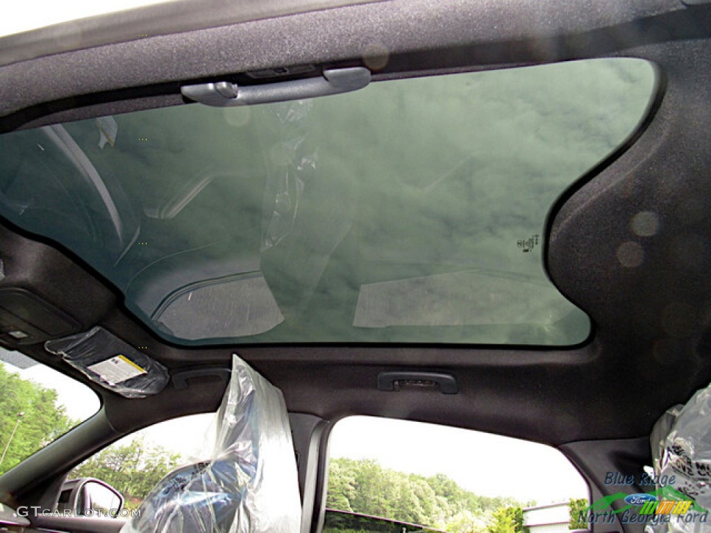 2023 Ford Mustang Mach-E GT eAWD Sunroof Photo #146260932