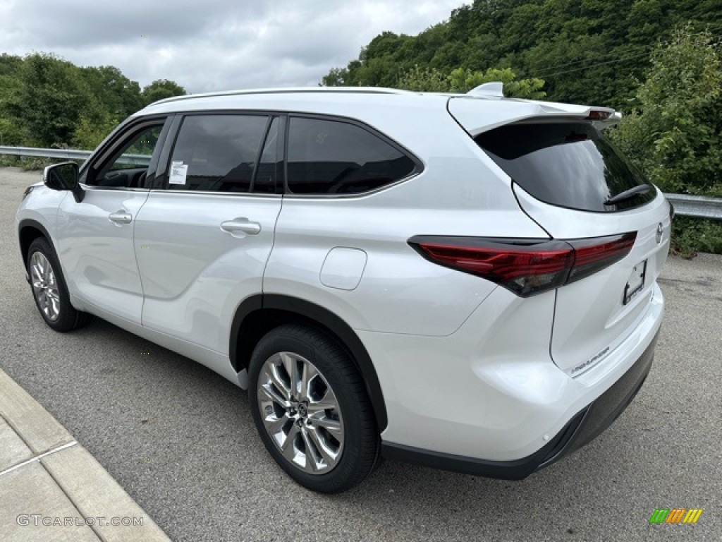 2023 Highlander Limited - Wind Chill Pearl / Graphite photo #2