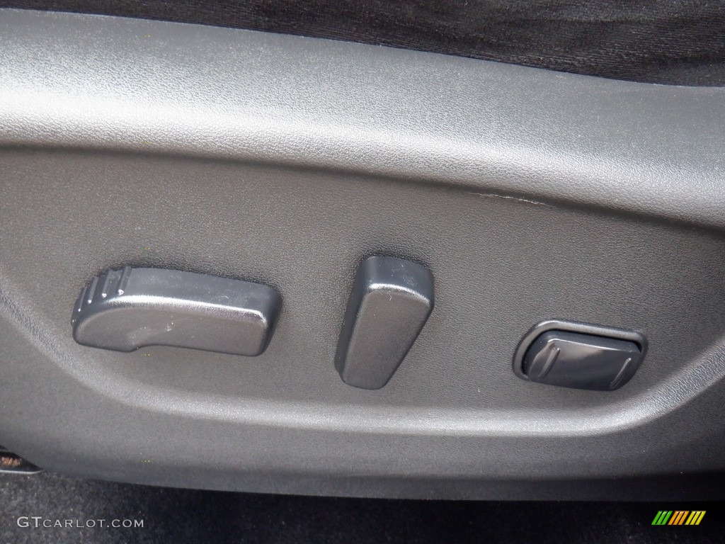 2015 Rogue SV AWD - Arctic Blue Metallic / Charcoal photo #16