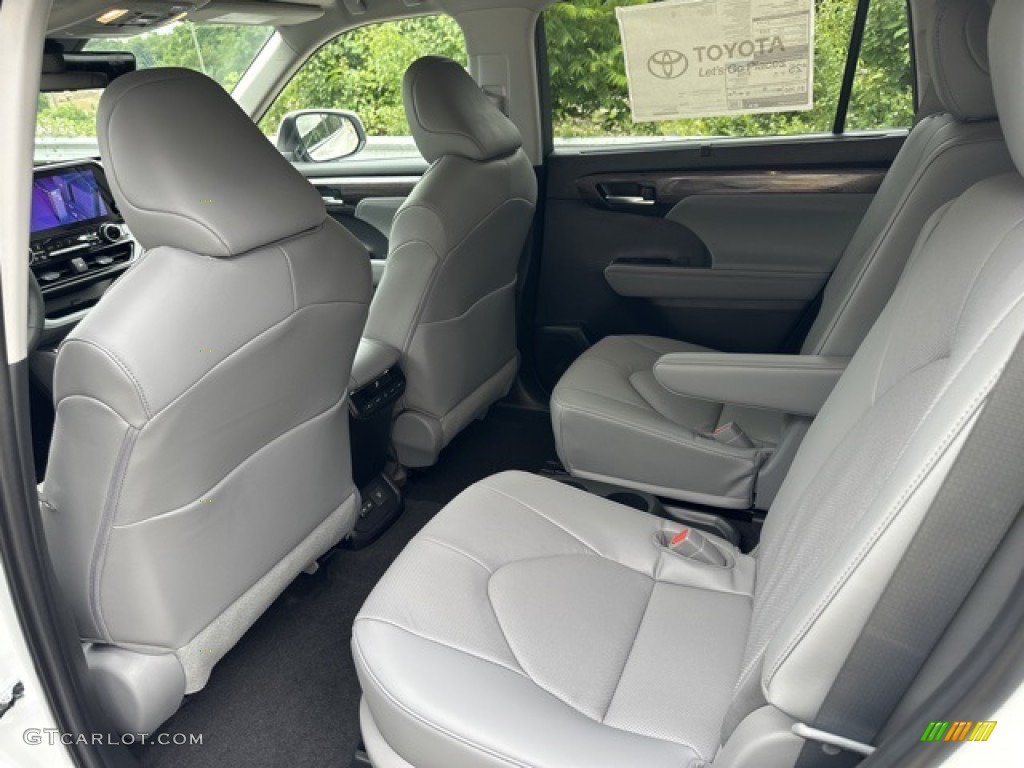 2023 Highlander Limited - Wind Chill Pearl / Graphite photo #20