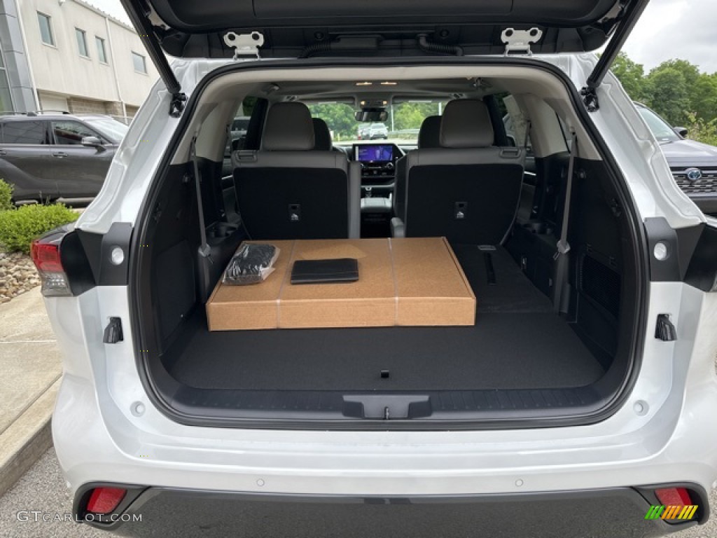 2023 Highlander Limited - Wind Chill Pearl / Graphite photo #23