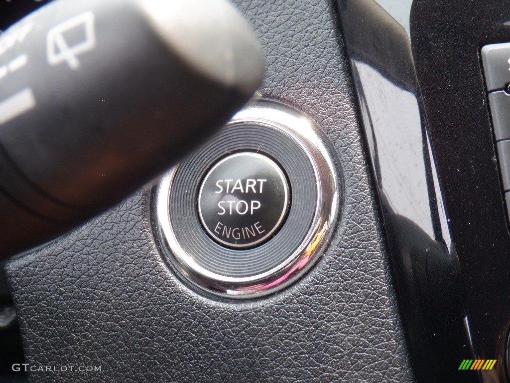2015 Rogue SV AWD - Arctic Blue Metallic / Charcoal photo #20
