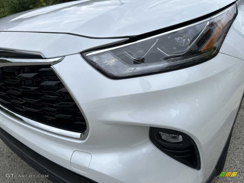 2023 Highlander Limited - Wind Chill Pearl / Graphite photo #25